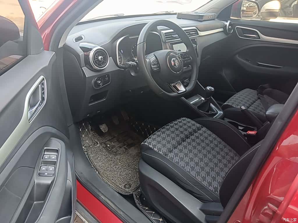 MG ZS, 2018 16