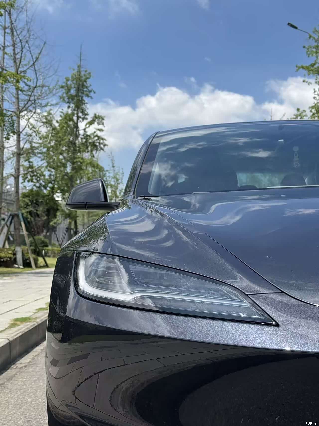 Tesla Model 3, 2024 13
