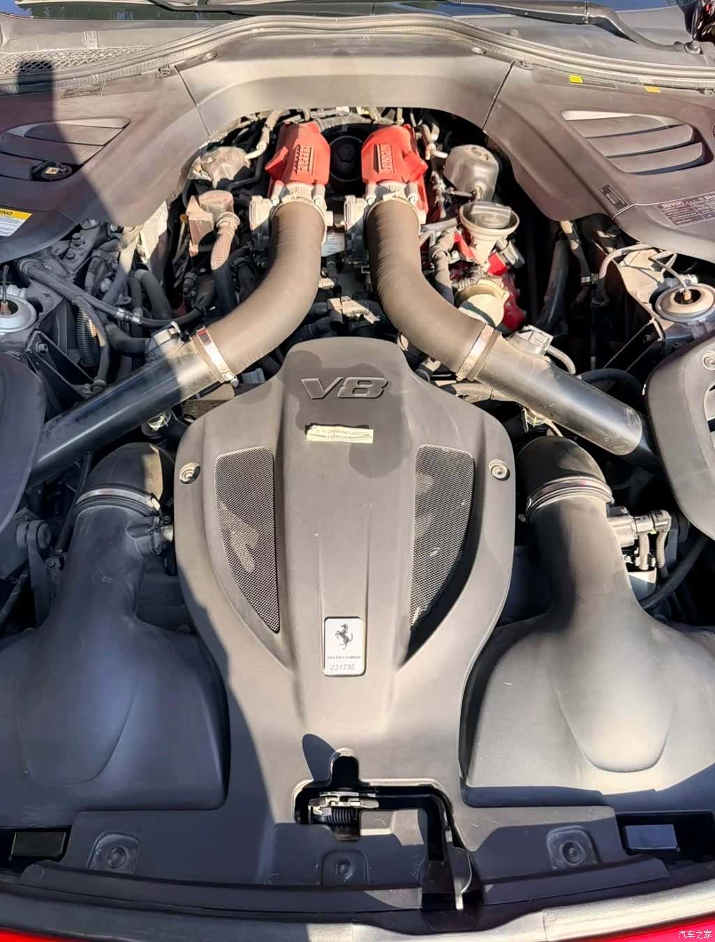 Ferrari GTC4Lus, 2018 13