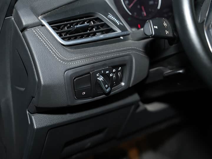 BMW 2 Series, 2018 года фото 14