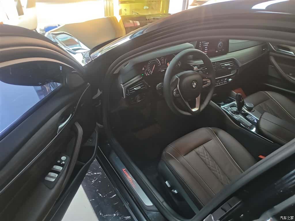 BMW 5 Series, 2018 16