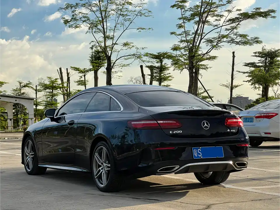 Mercedes-Benz E-class Mercedes-Benz E-class