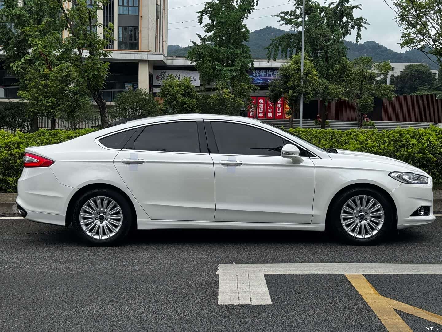 Ford Mondeo, 2014 28