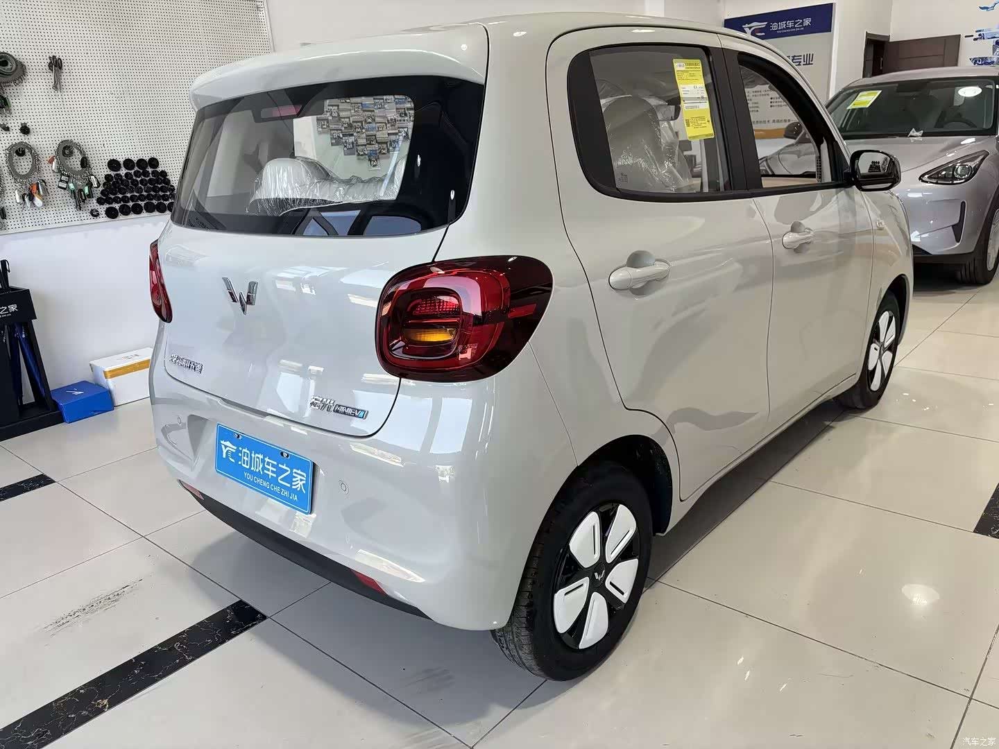 Wuling MINIEV, 2026 4