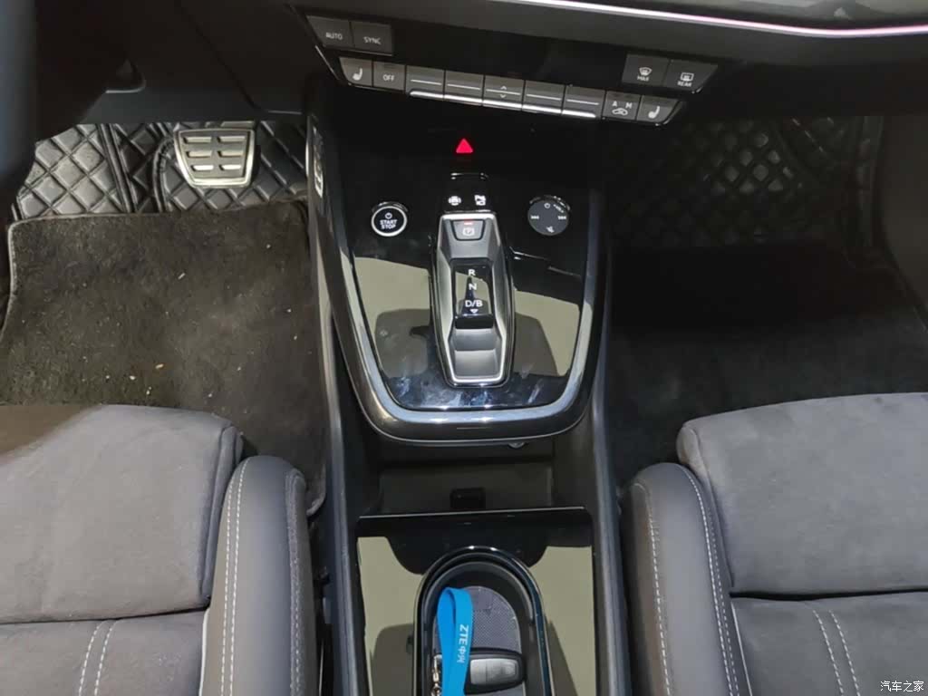 Audi Q4 e-tron, 2024 14