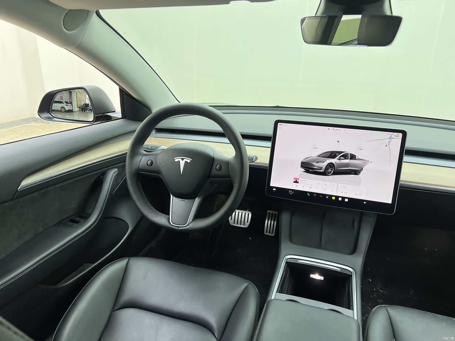 Tesla Model 3, 2023 22