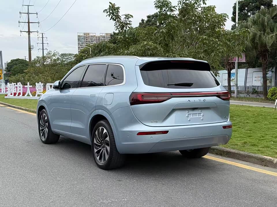 AITO Ask the world M7