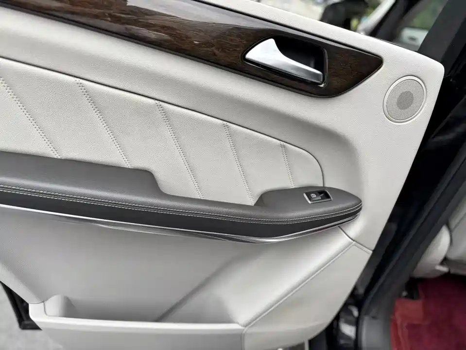 Mercedes-Benz GL grade