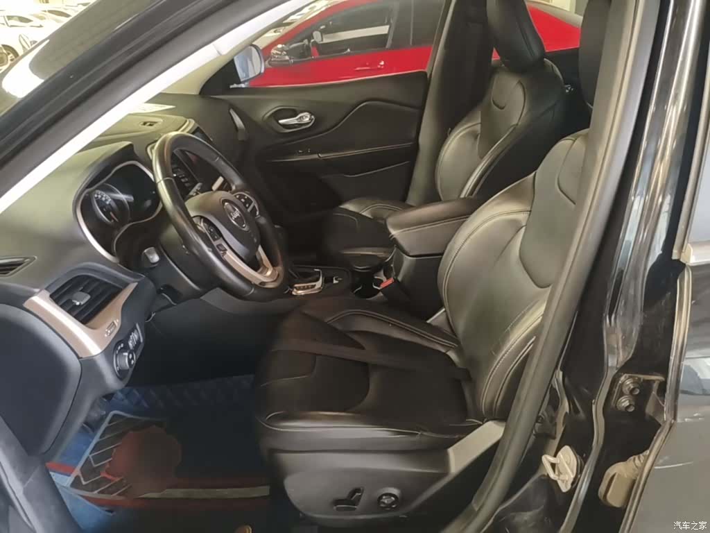 Jeep Cherokee, 2017 15