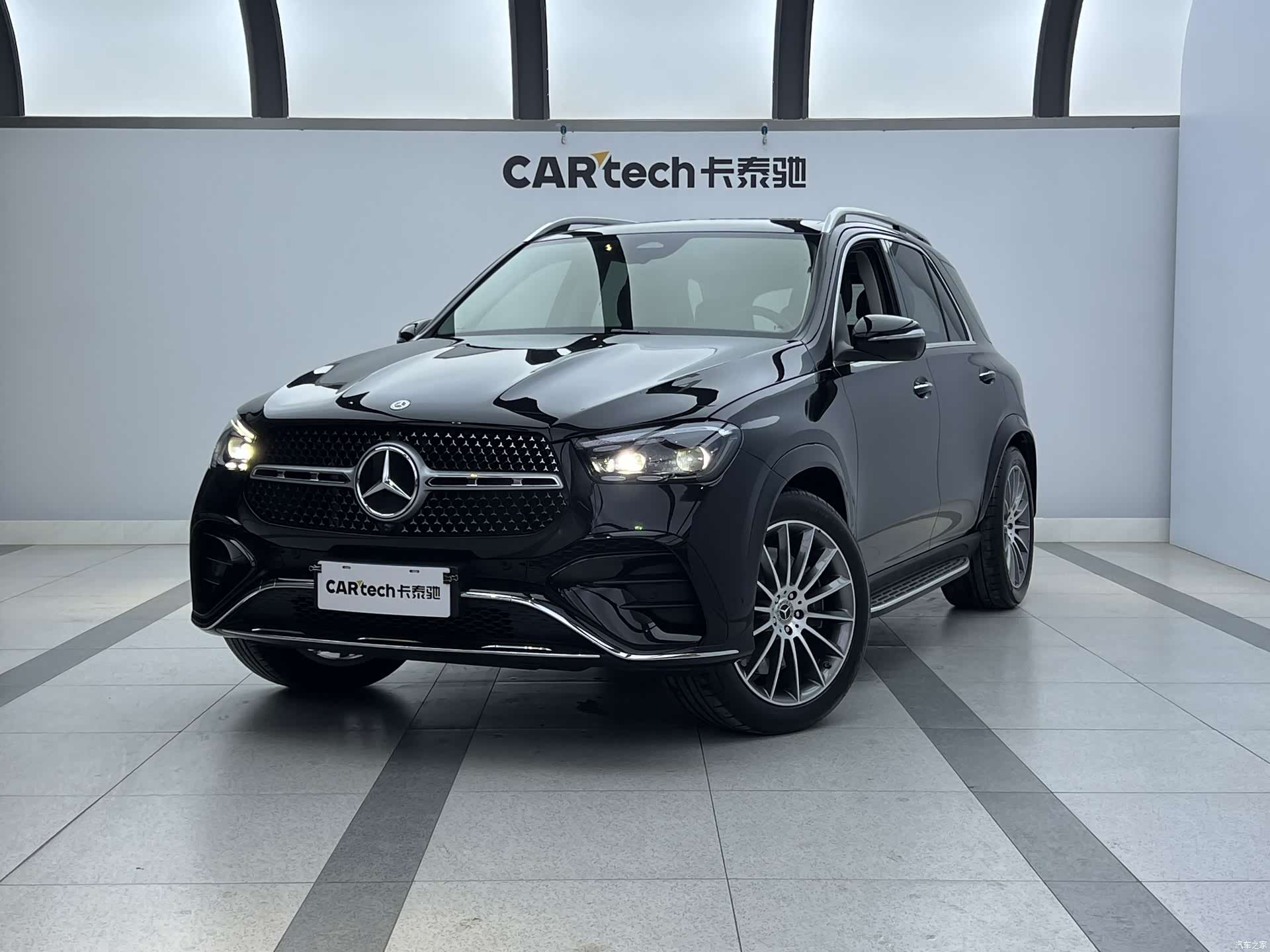 Mercedes-Benz GLE, 2025 1