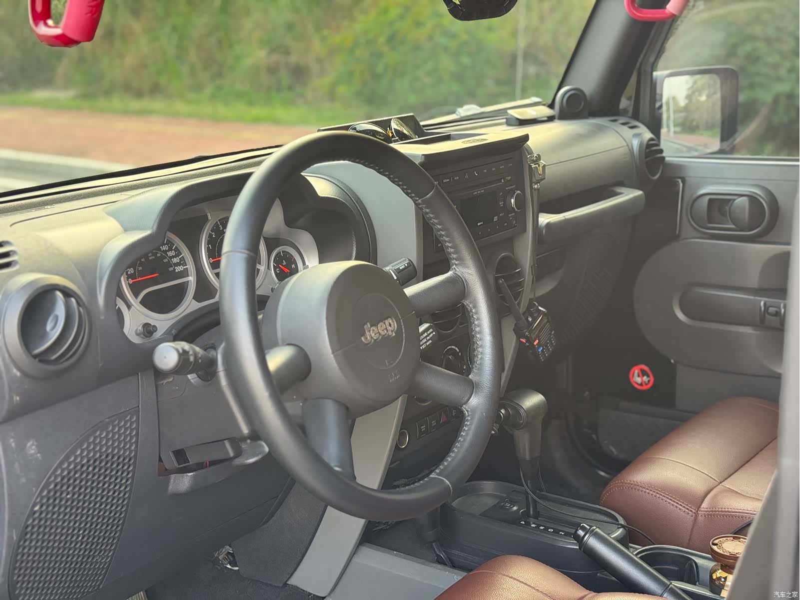 Jeep Wrangler, 2010 12