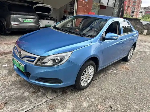 BYD e5 2022 — купить из Китая под заказ
