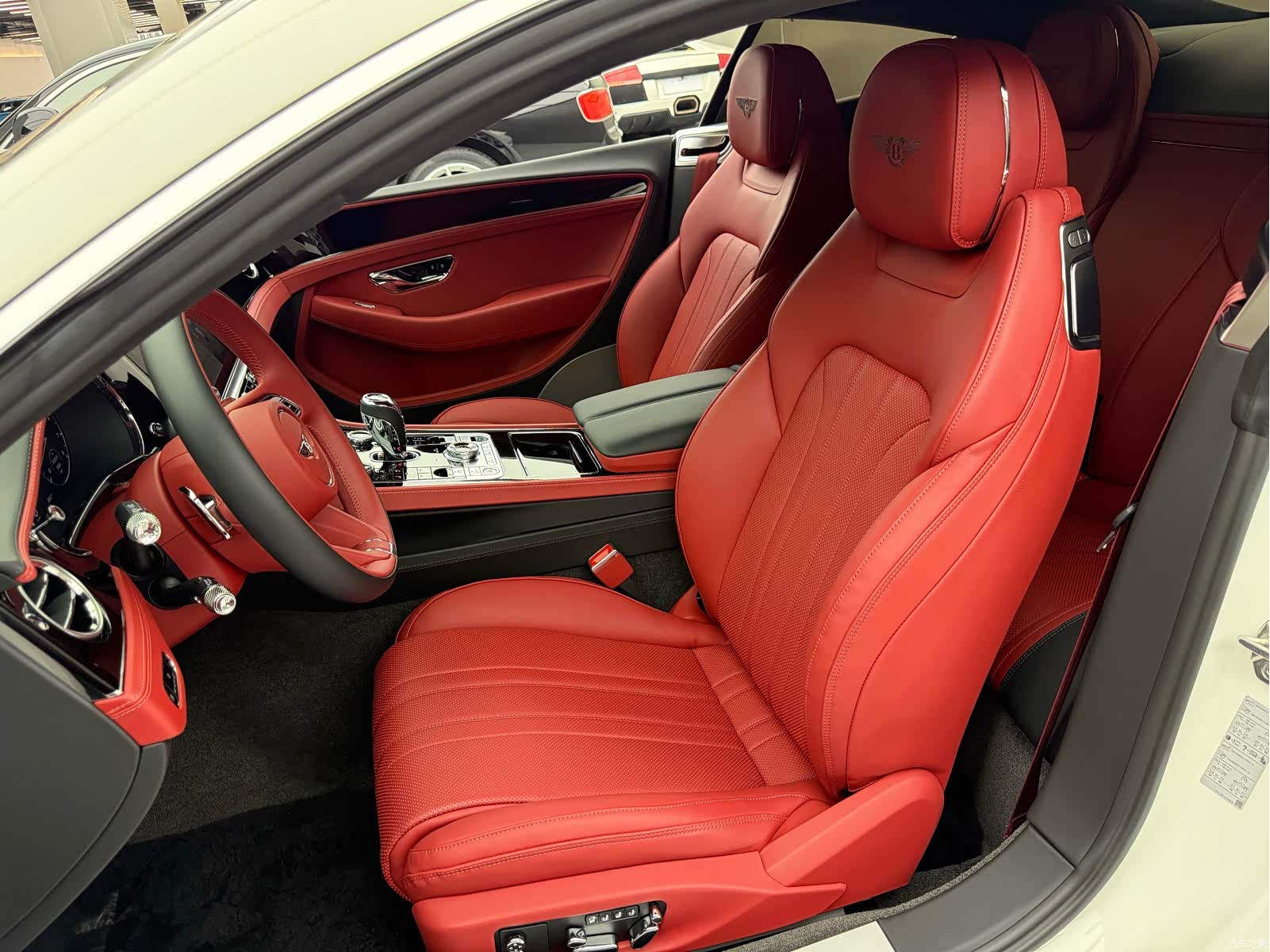 Bentley Continental GT, 2024 9