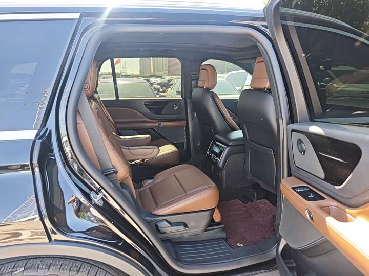 Lincoln Aviator, 2020 года фото 12