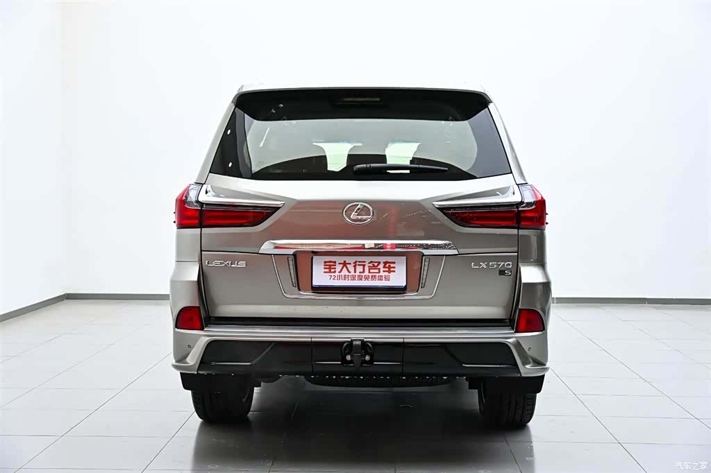 Lexus LX, 2018 8