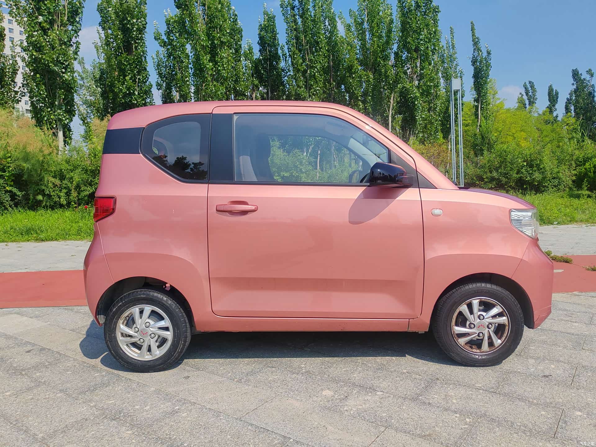 Wuling MINIEV, 2020 4