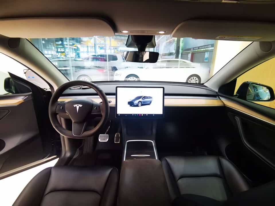 Tesla Model Y Tesla Model Y