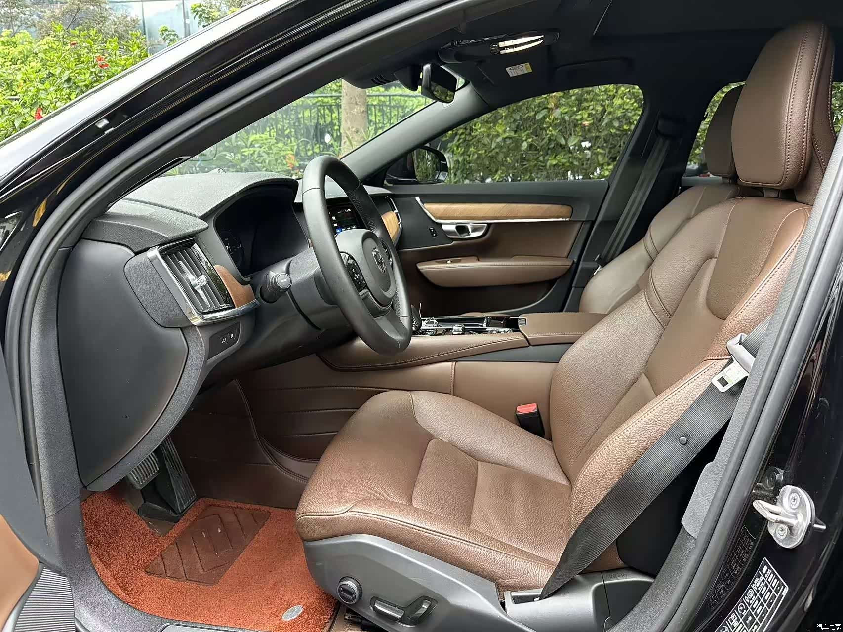 Volvo S90, 2023 4