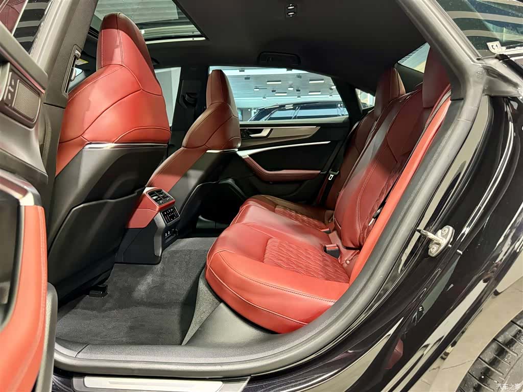 Audi A7L, 2024 20