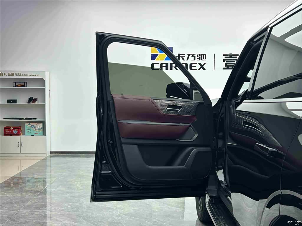 Infiniti QX80, 2025 все фото