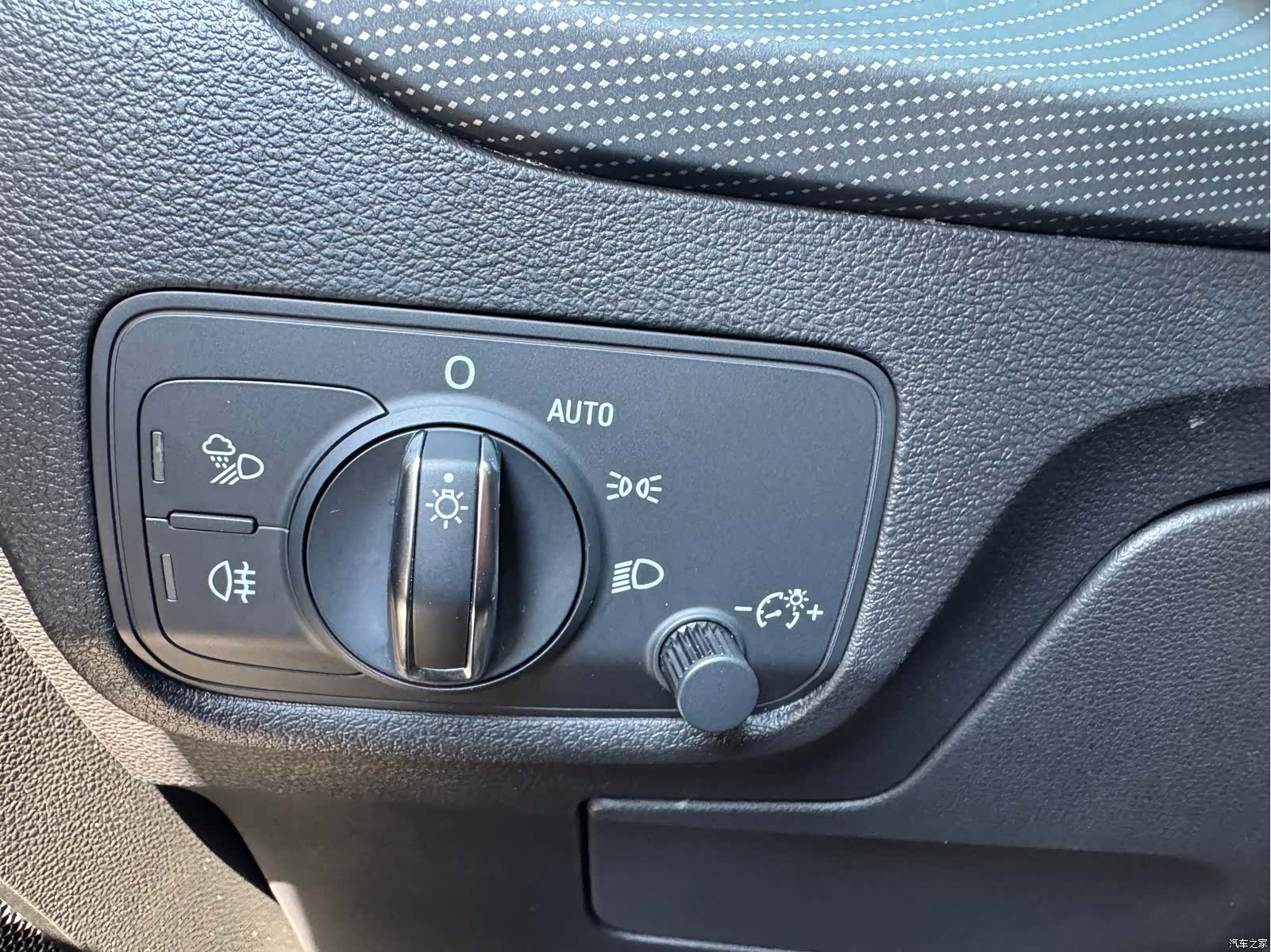 Audi Q2L, 2021 36
