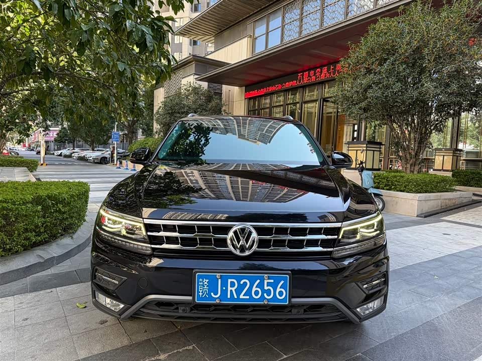 Volkswagen Tiguan L