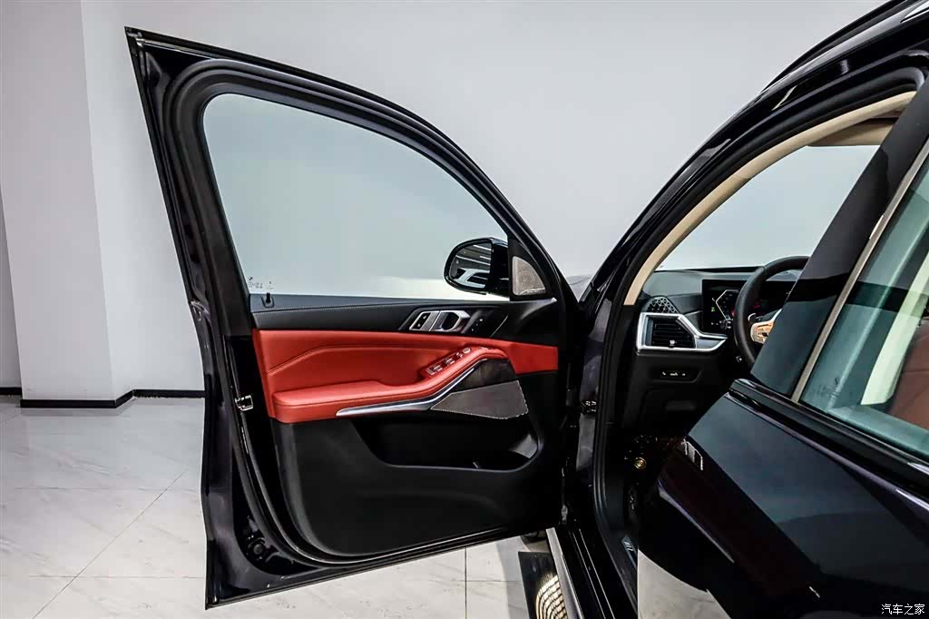 BMW X5, 2025 8