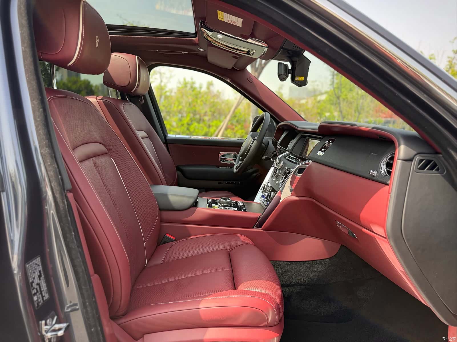 Rolls-Royce Cullinan, 2019 17