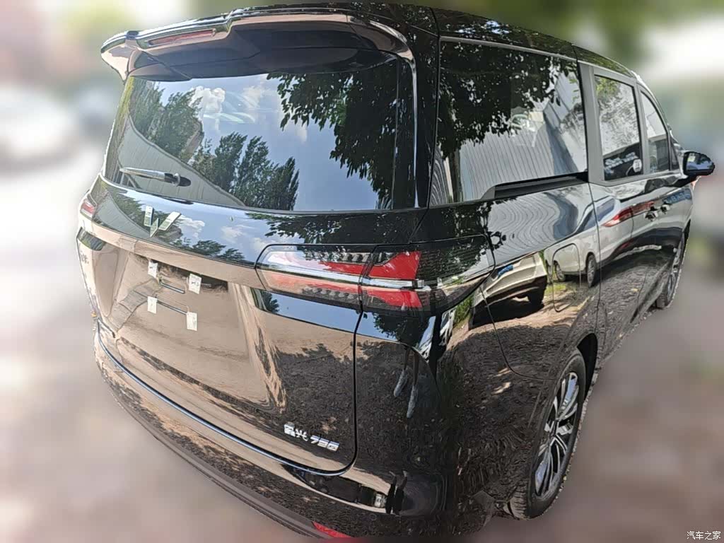 Wuling 730, 2025 12