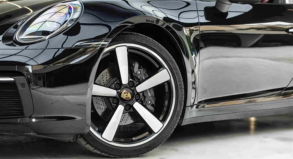 Porsche 911, 2022 6
