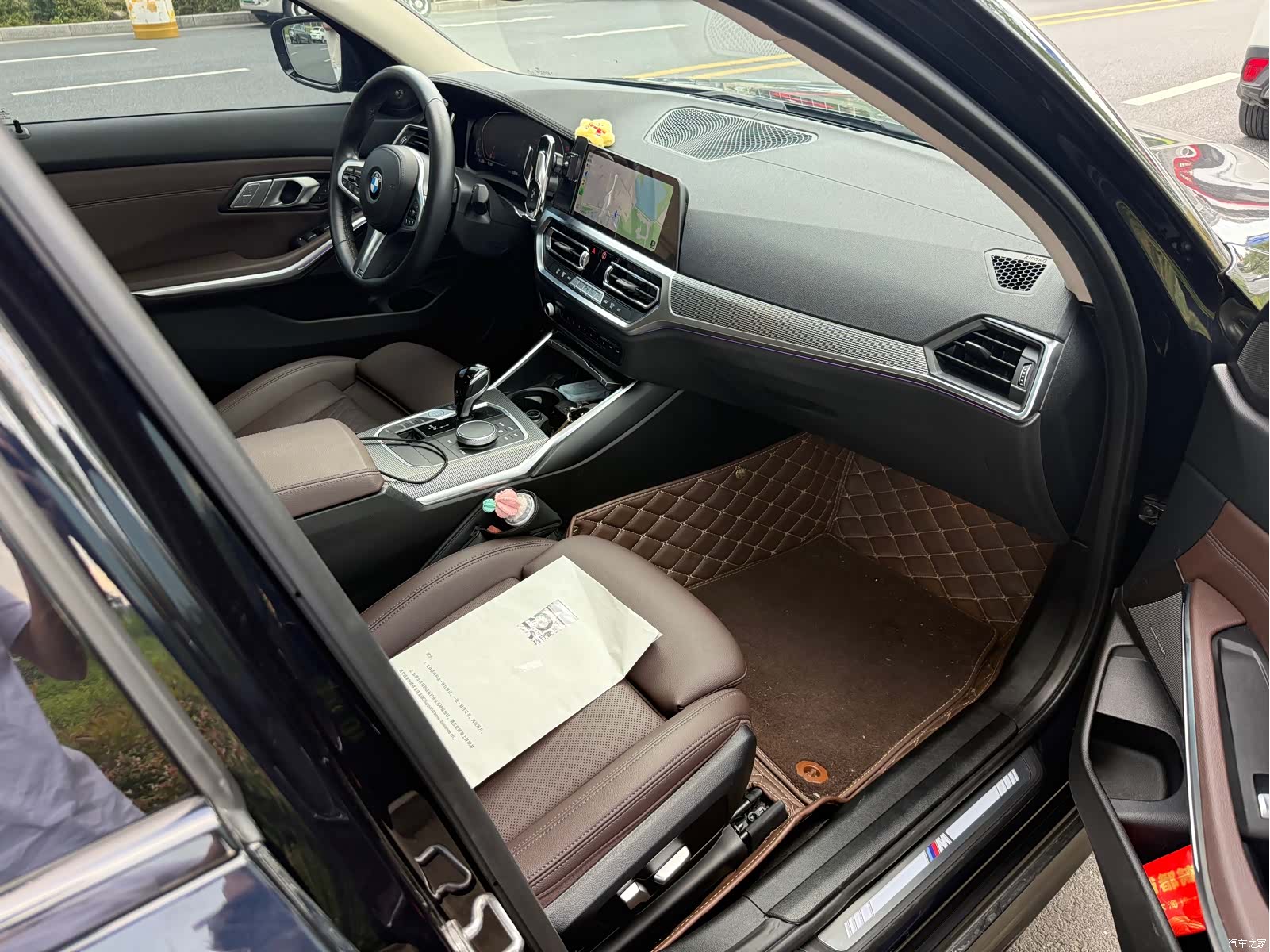 BMW 3 Series, 2022 все фото