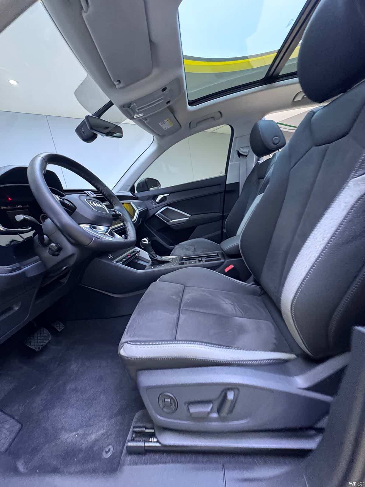 Audi Q3, 2023 11