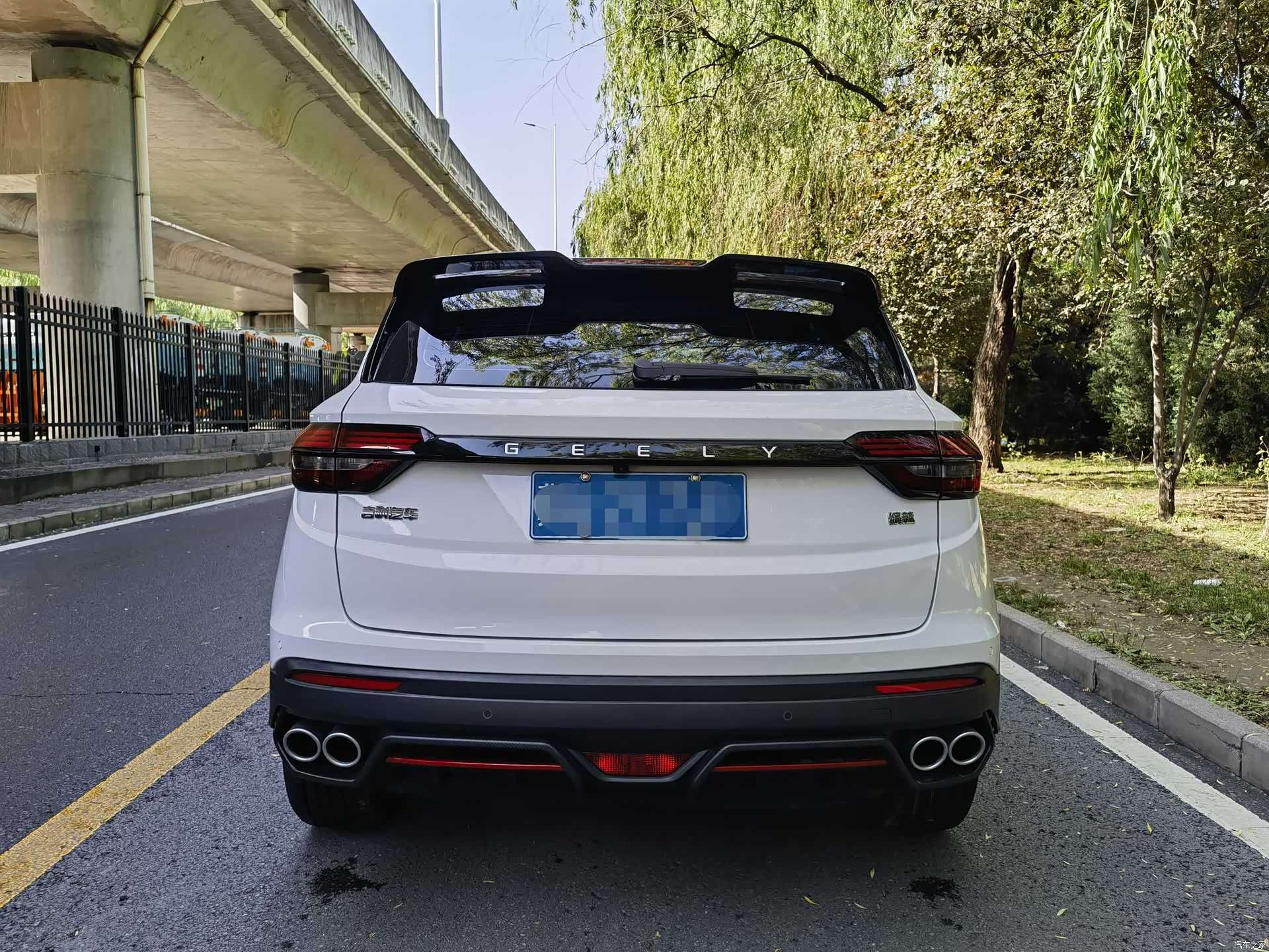 Geely Coolray, 2023 4