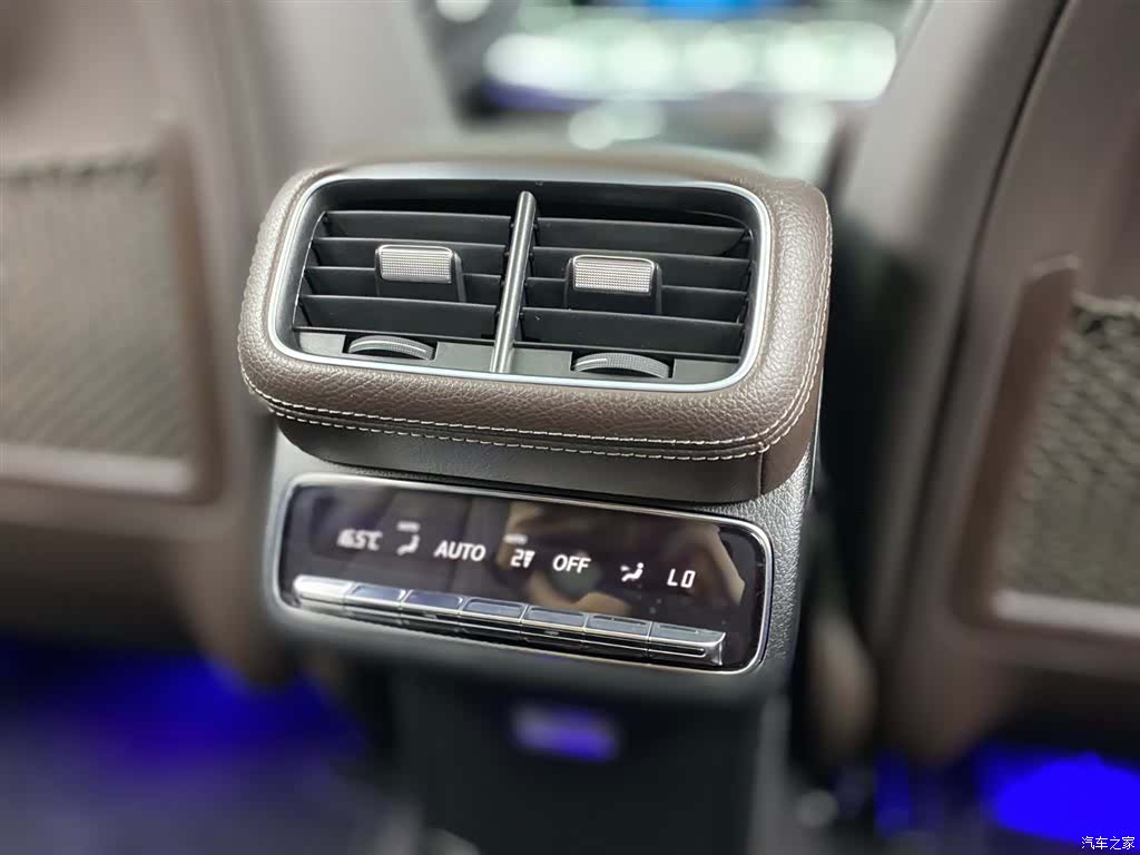 Mercedes-Benz GLS, 2022 24