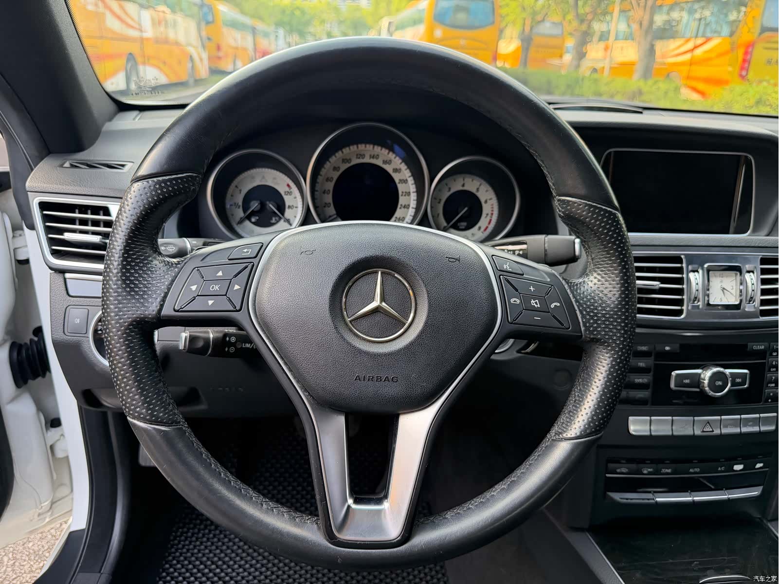 Mercedes-Benz E-Class, 2014 11