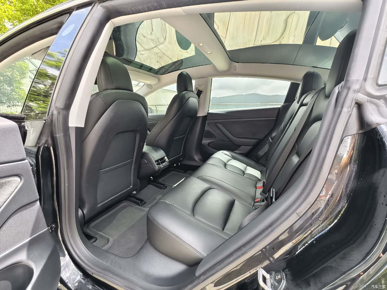 Tesla Model 3, 2020 6