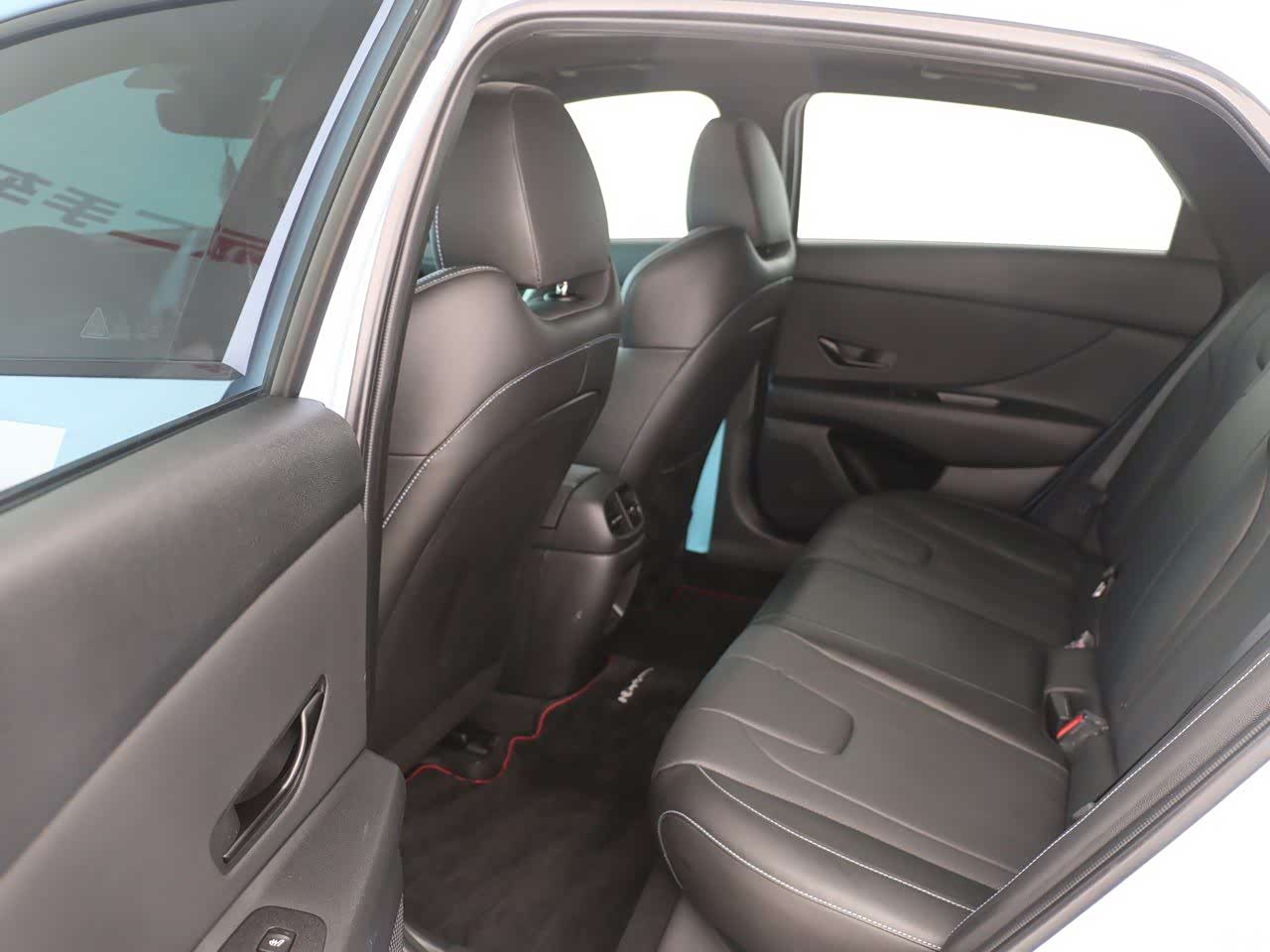Hyundai Elantra, 2024 12