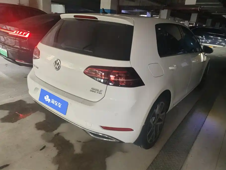 Volkswagen golf
