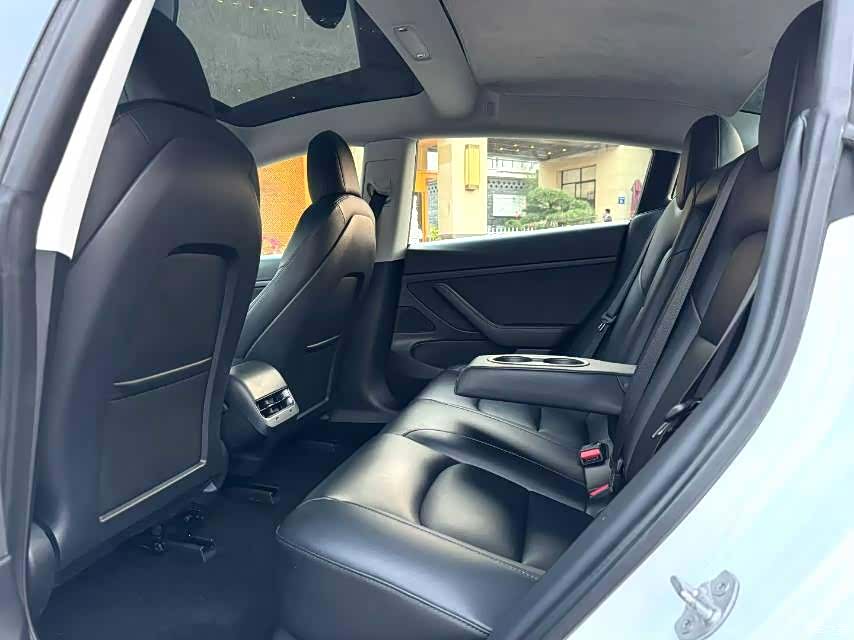 Tesla Model 3, 2019 все фото