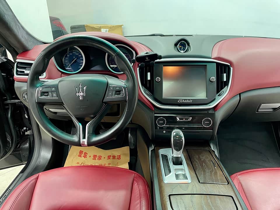 Maserati Ghibli Maserati Ghibli