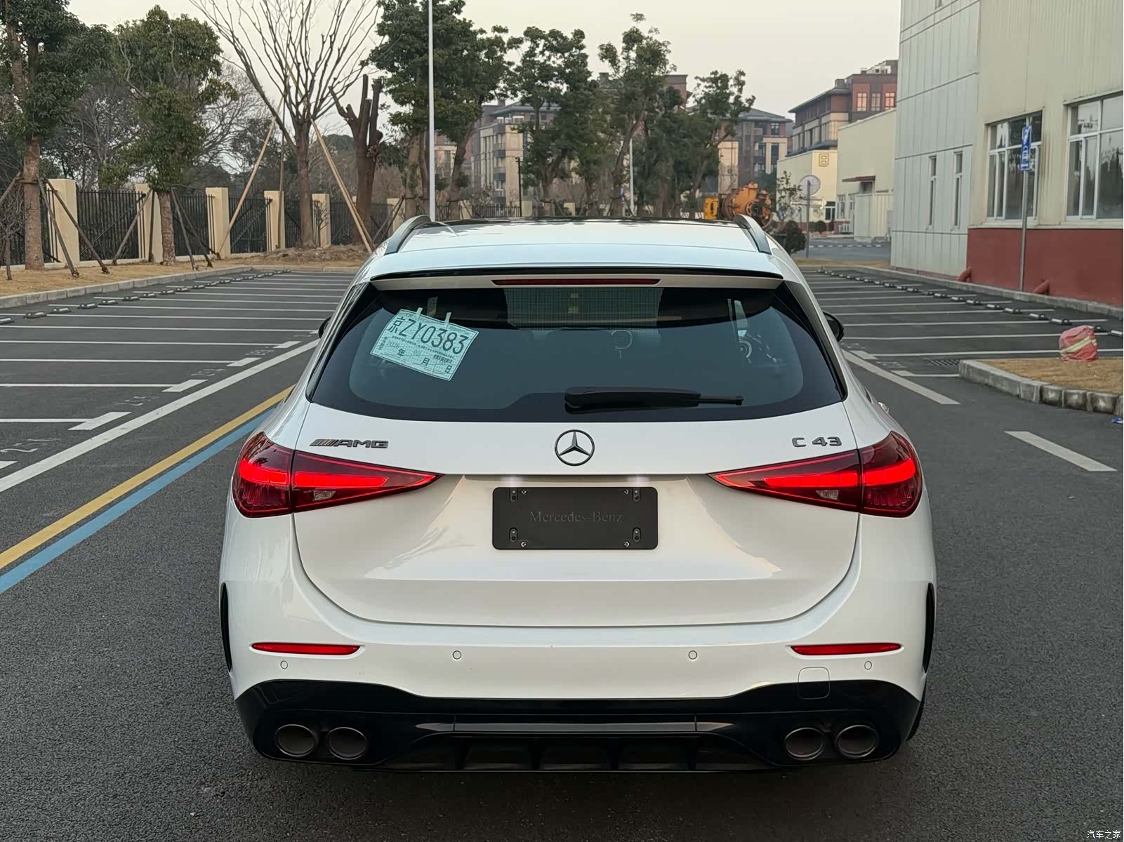 Mercedes-Benz C-Class, 2026 4