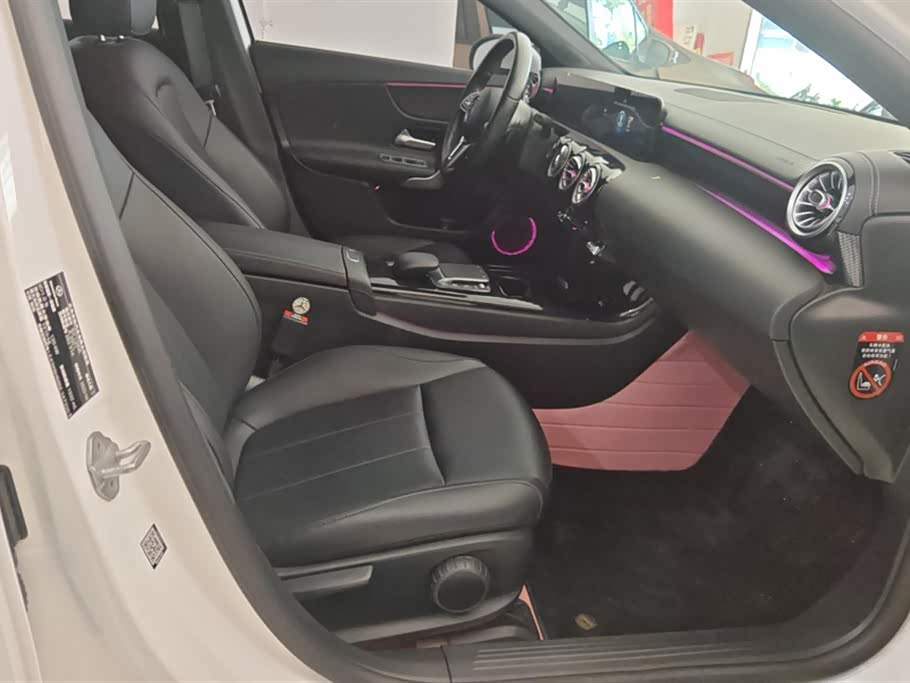 Mercedes-Benz Class A Mercedes-Benz Class A