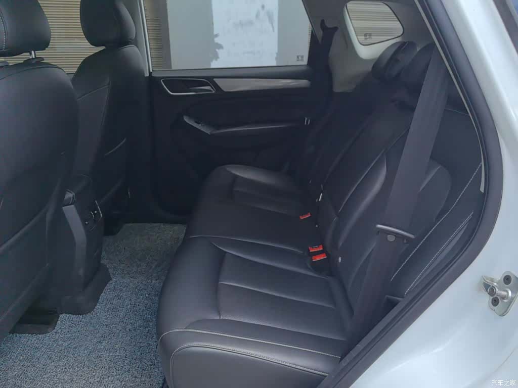 Roewe RX5, 2016 17