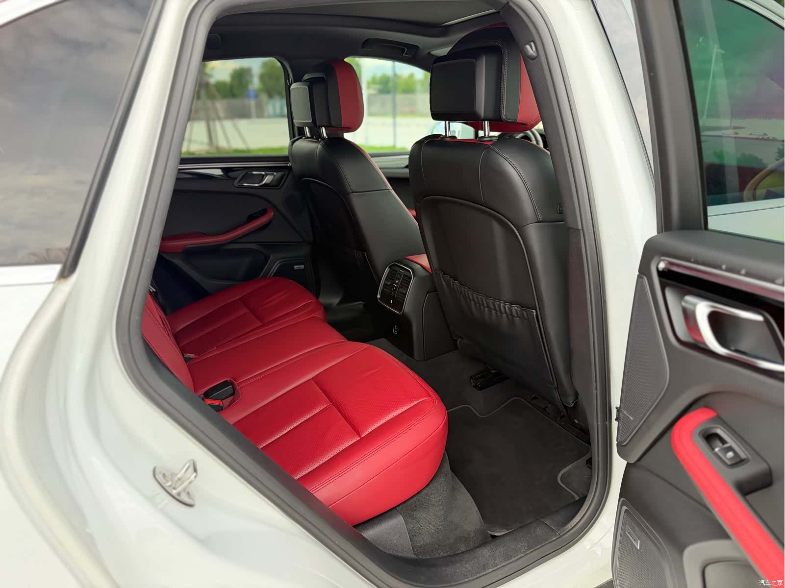Porsche Macan, 2020 11