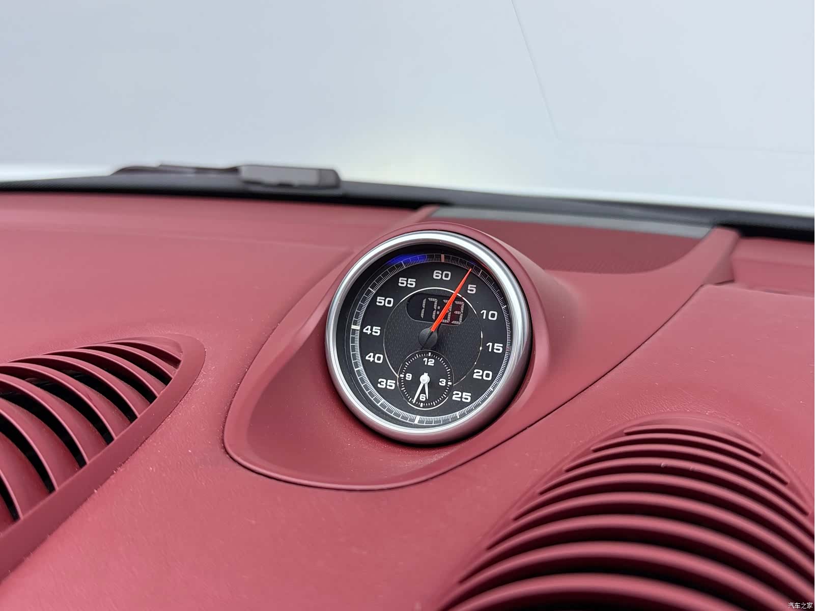 Porsche Boxster, 2024 11