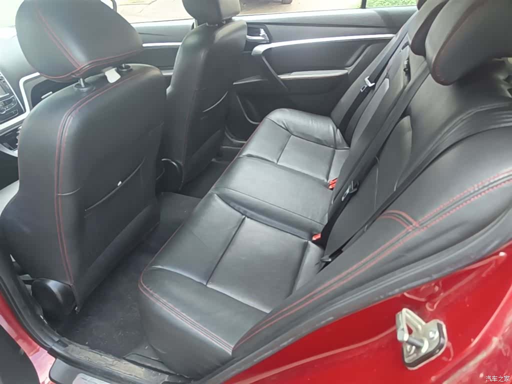 Geely Emgrand, 2015 17
