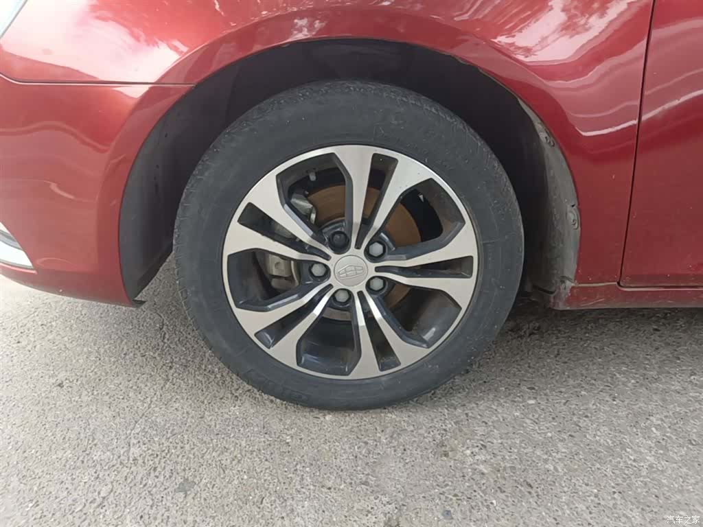 Geely Emgrand, 2015 23