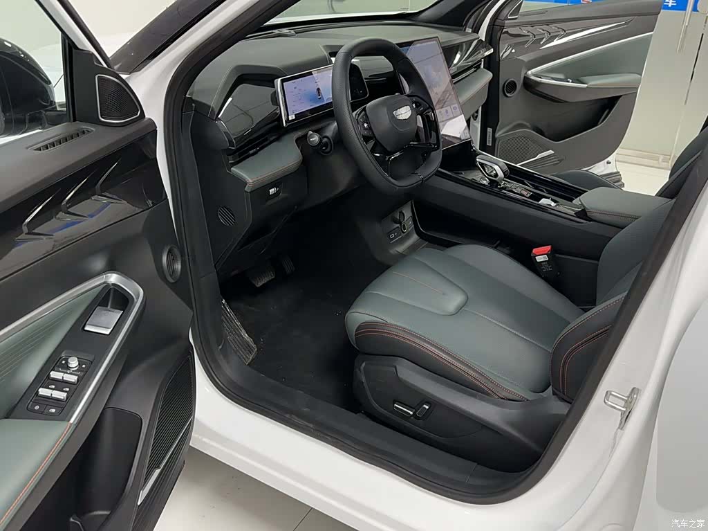 Geely Boyue, 2026 17