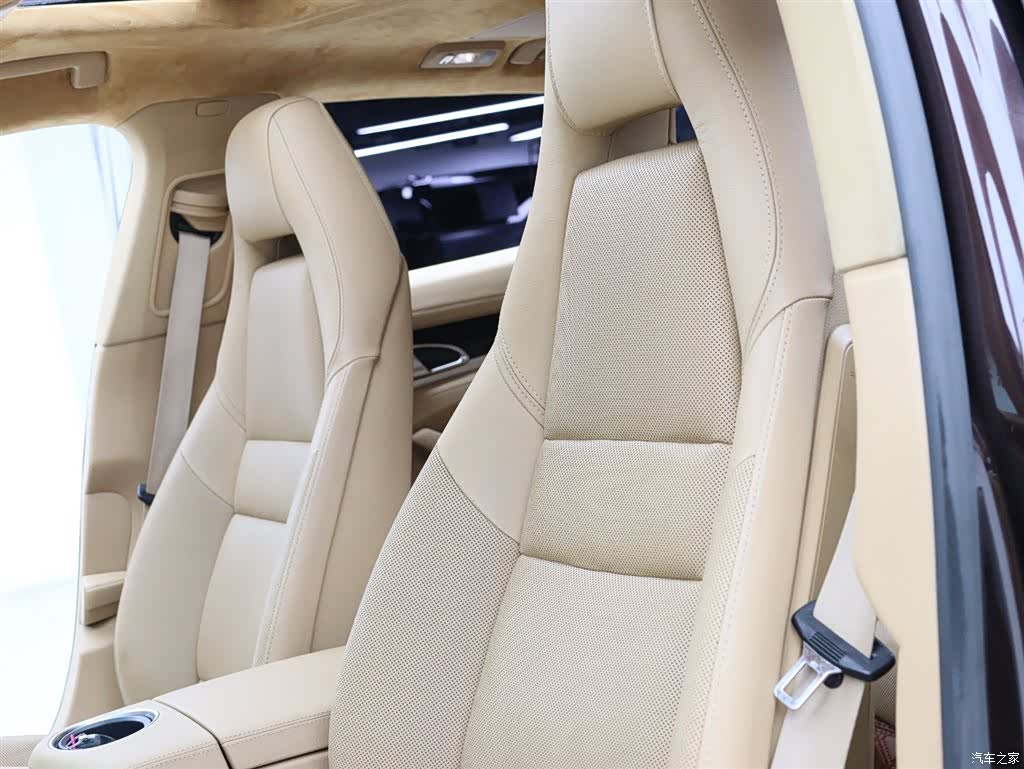 Porsche Panamera, 2015 4