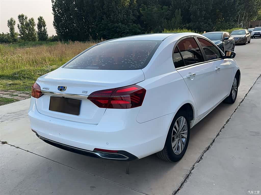 Geely Emgrand, 2018 все фото
